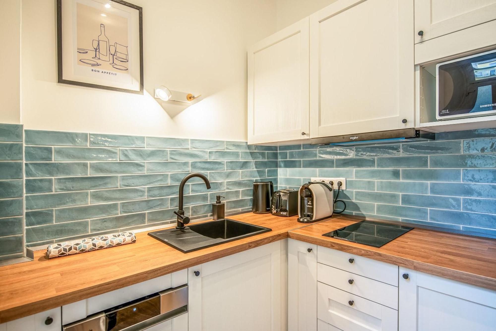 Howlit Home — Photos 3